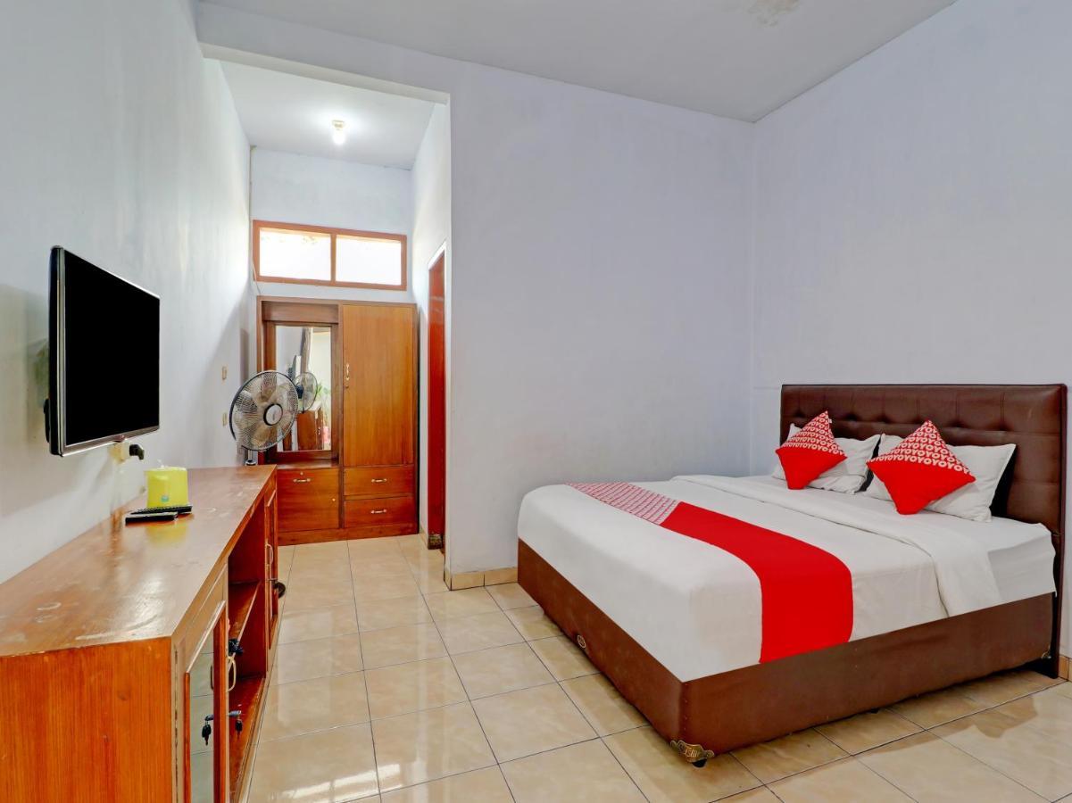 Oyo 90347 Hotel Srikandi Syariah Tasikmalaya Luaran gambar