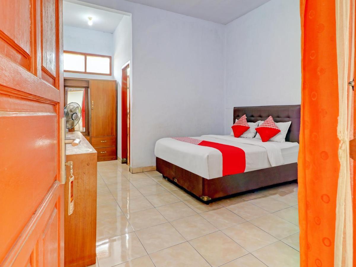 Oyo 90347 Hotel Srikandi Syariah Tasikmalaya Luaran gambar