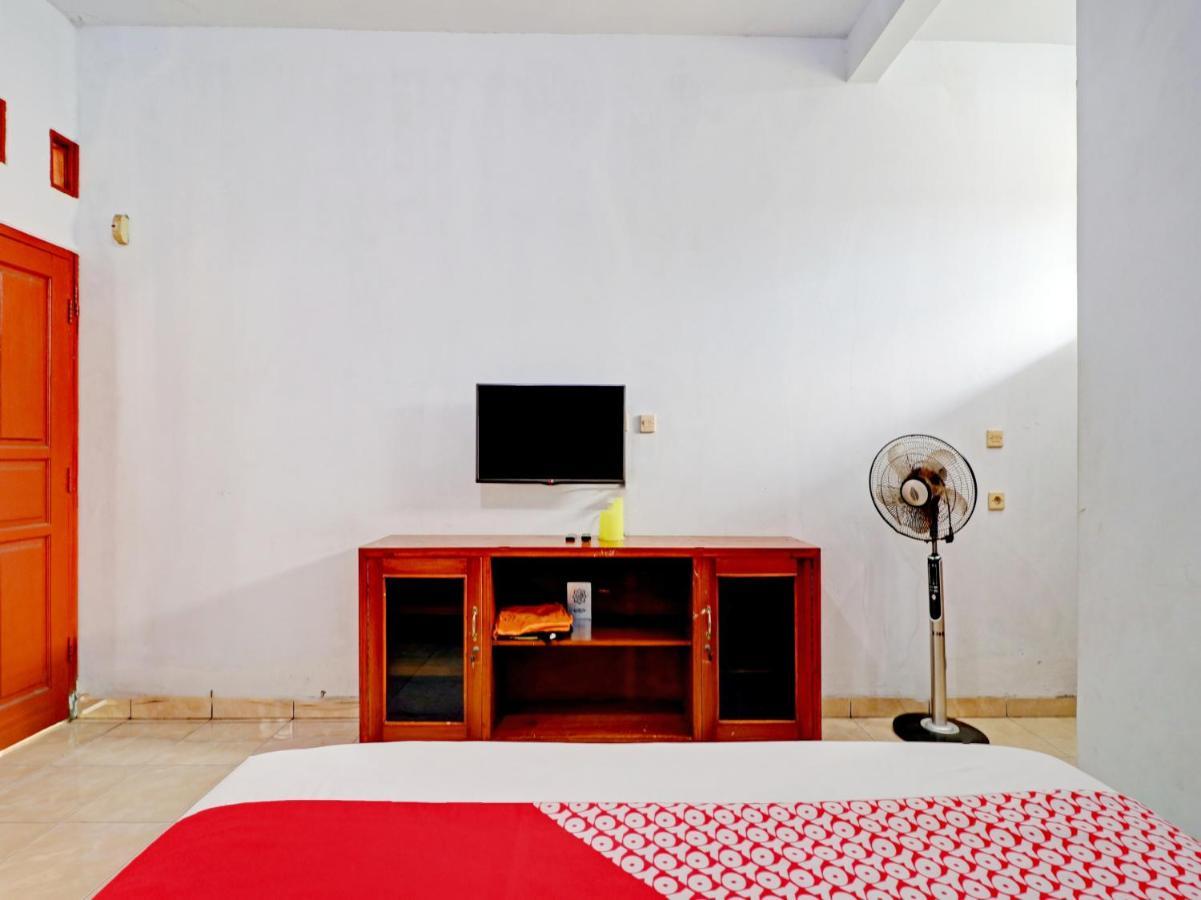 Oyo 90347 Hotel Srikandi Syariah Tasikmalaya Luaran gambar