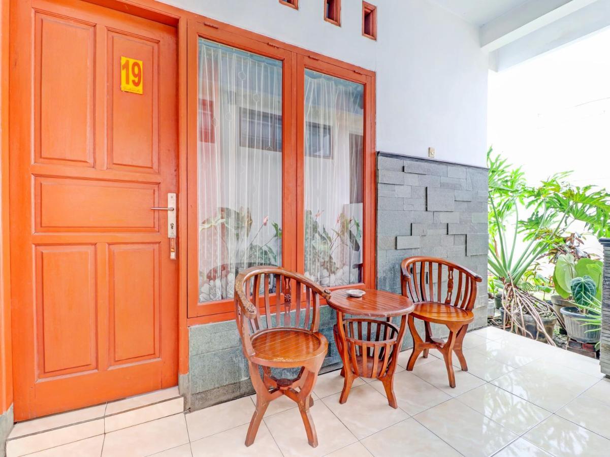 Oyo 90347 Hotel Srikandi Syariah Tasikmalaya Luaran gambar