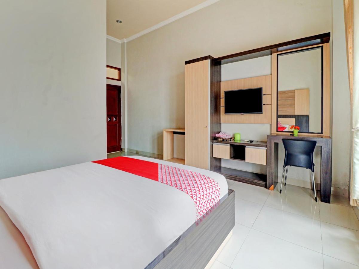 Oyo 90347 Hotel Srikandi Syariah Tasikmalaya Luaran gambar