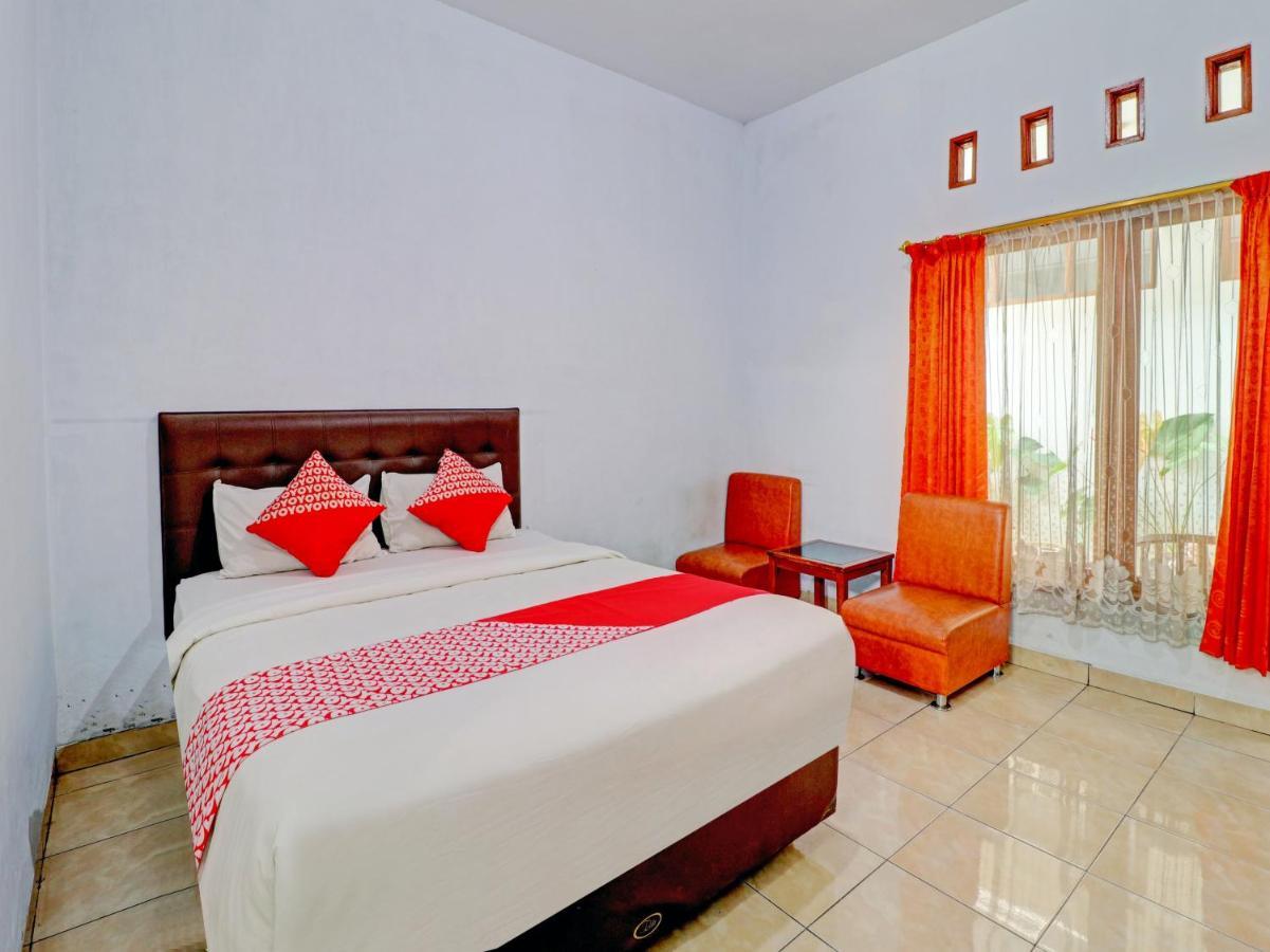 Oyo 90347 Hotel Srikandi Syariah Tasikmalaya Luaran gambar